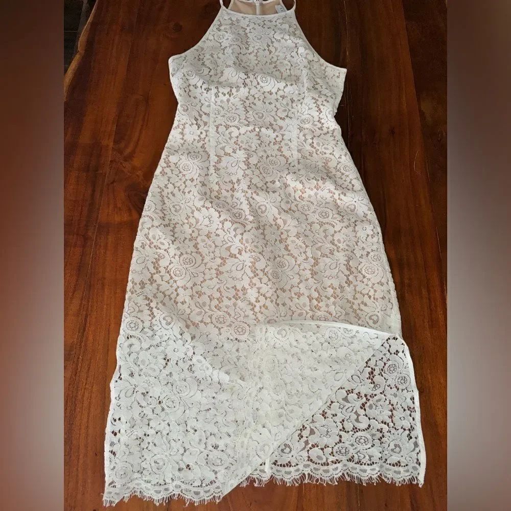 Keepsake lace dress
